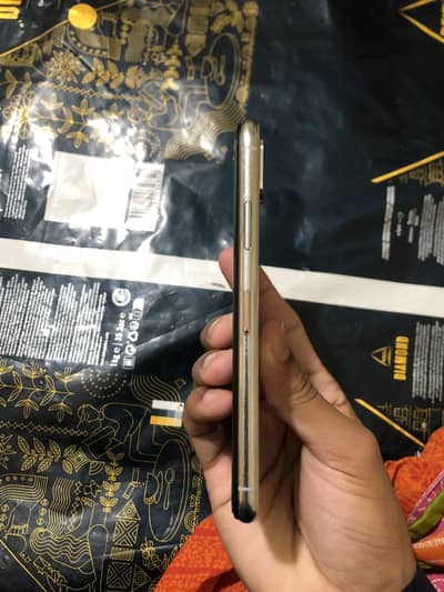 iPhone xs jv 64gb for sale whatapp 03 34 8734 117