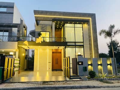 10 Marla beautiful modern house in bahria