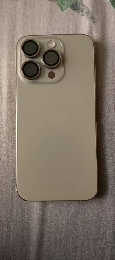 iphone 15pro 10/10 condition brand new phone