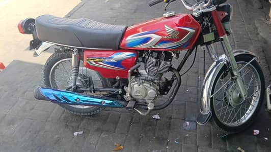 honda 125 neat and clean