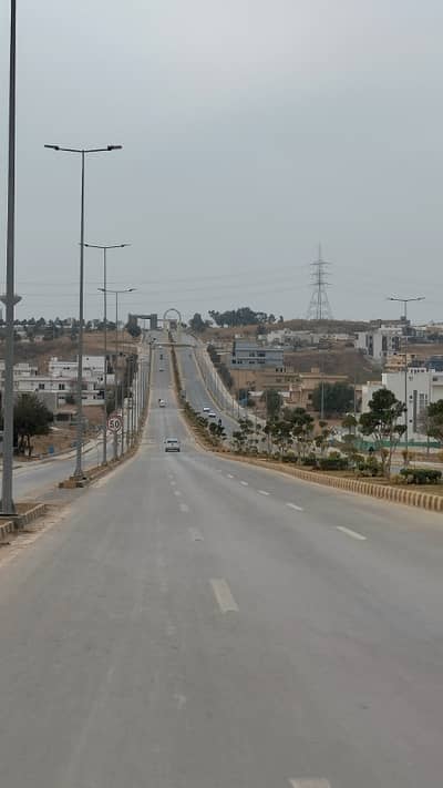 Beautiful Boulevard Plot Available At Best Location In Dha 5