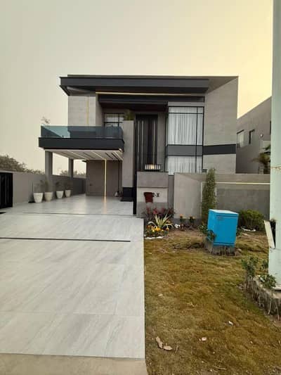 1 Kanal Brand New Lavish Luxury House Available For Sale In Bahria Town Lahore.