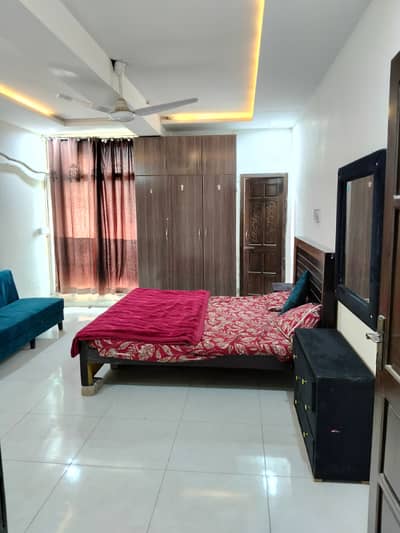 Studeo furnished apartments available per day in E11 2