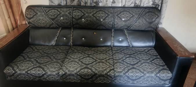 6 seater Sofa urgent sale