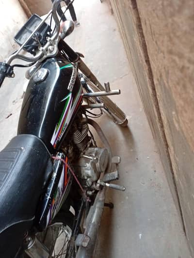 Assalamualaikum Iam selling my CG 125 1989