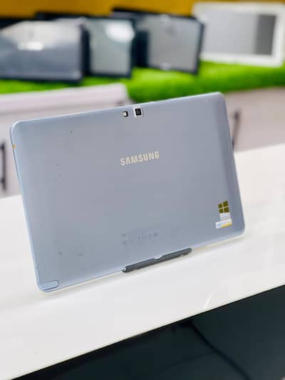 Samsung Ativ Smart Window Tablets
