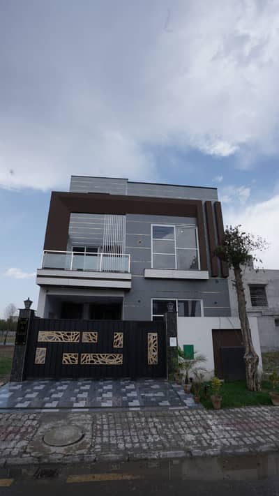 I SELL 5 MARLA BRAND NEW HOUSE IN BAHRIA ORCHARD LAHORE. PHASE 2 G-BLOCK ON 80' FEET ROAD