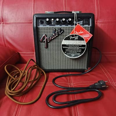 URGENT SALE Fender frontman 10G electric guitar amplifier