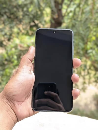 Infinix hot 60 pro plus 8/256 (10 by 10)