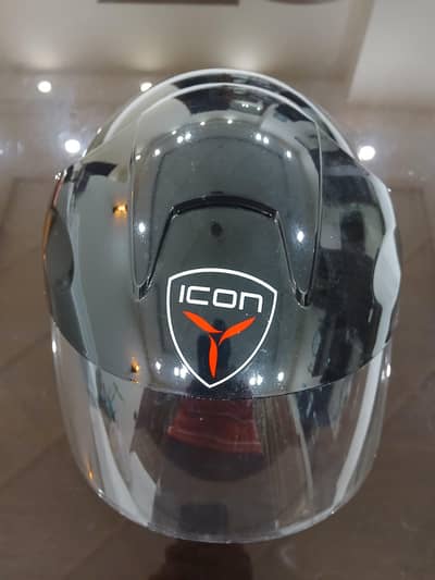 very slightly used helmet.