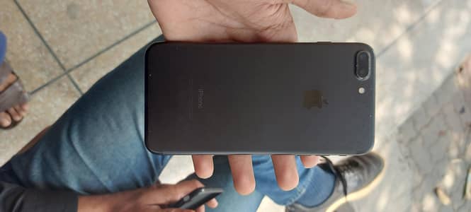 I phone 7 plus 128 GB