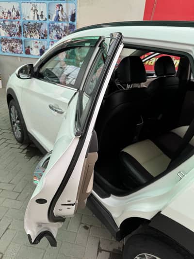 Tucson FWD GLS Sports