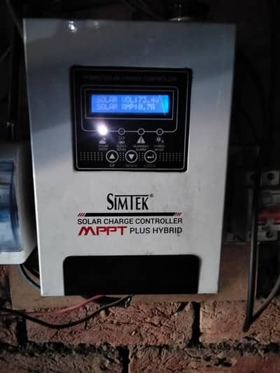 MPPT Charge Controller 0302-2599436