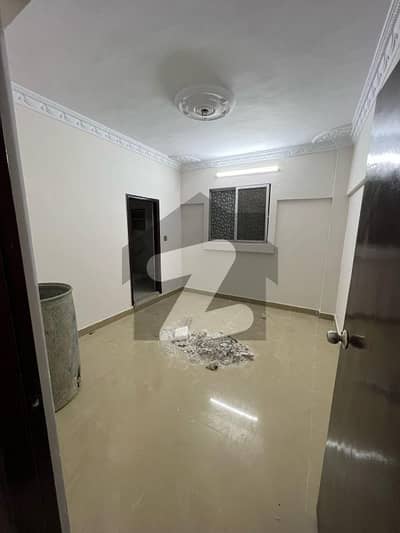 FLAT FOR SALE 3 BED DD GROUND CORNER EXTRA LAND CHANCE DEAL