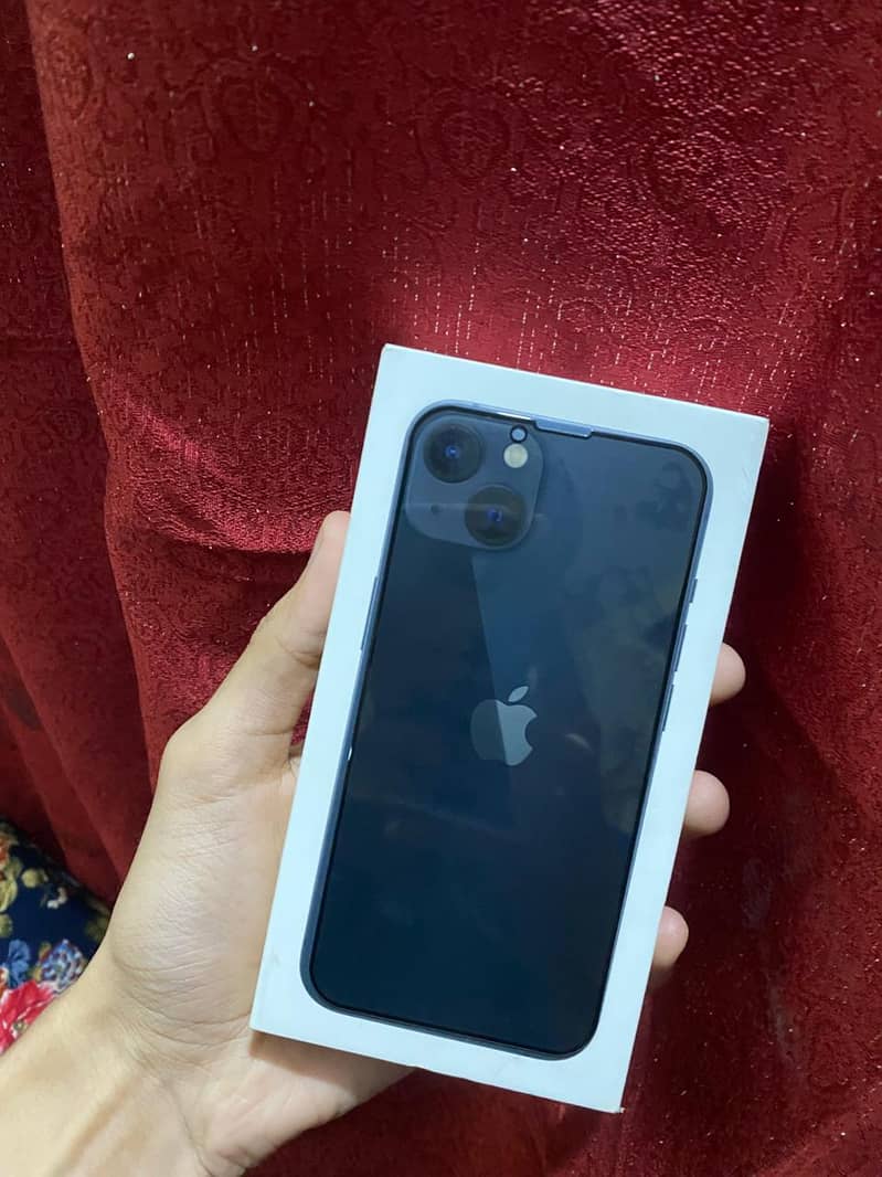 Apple iPhone 13 1