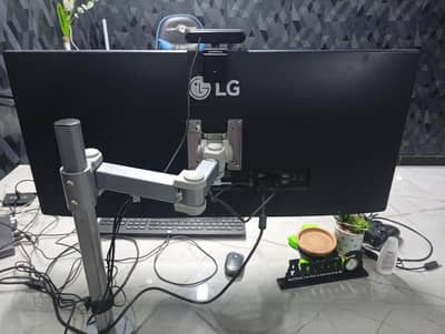 LG 34” Ultrawide + 2x AOC 32” Curved Gaming Monitors For Sale