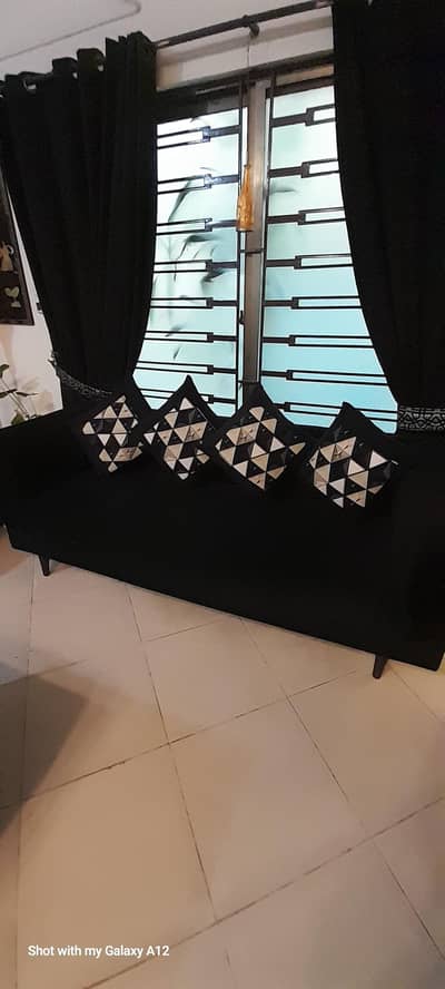 2× 3 seater 2× 1 seater total makes 8 seater