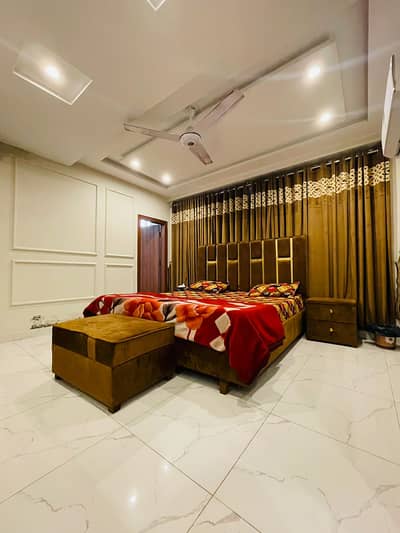 Daily basis luxury short stay apartments in bahria town y
