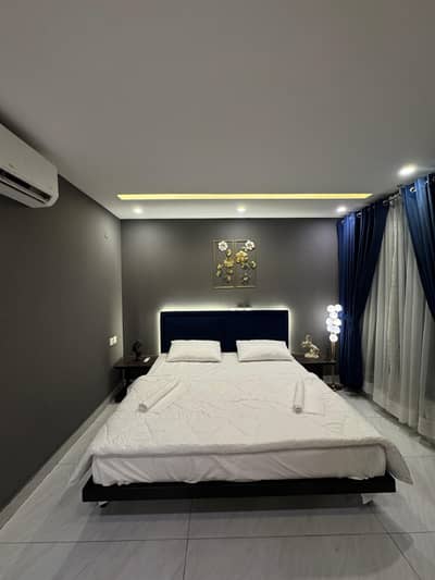 Daily basis luxury short stay apartments in bahria town lahore