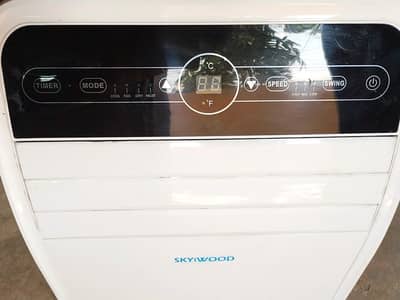 Skywood Portable Ac Good Working Condition 10 BY 10