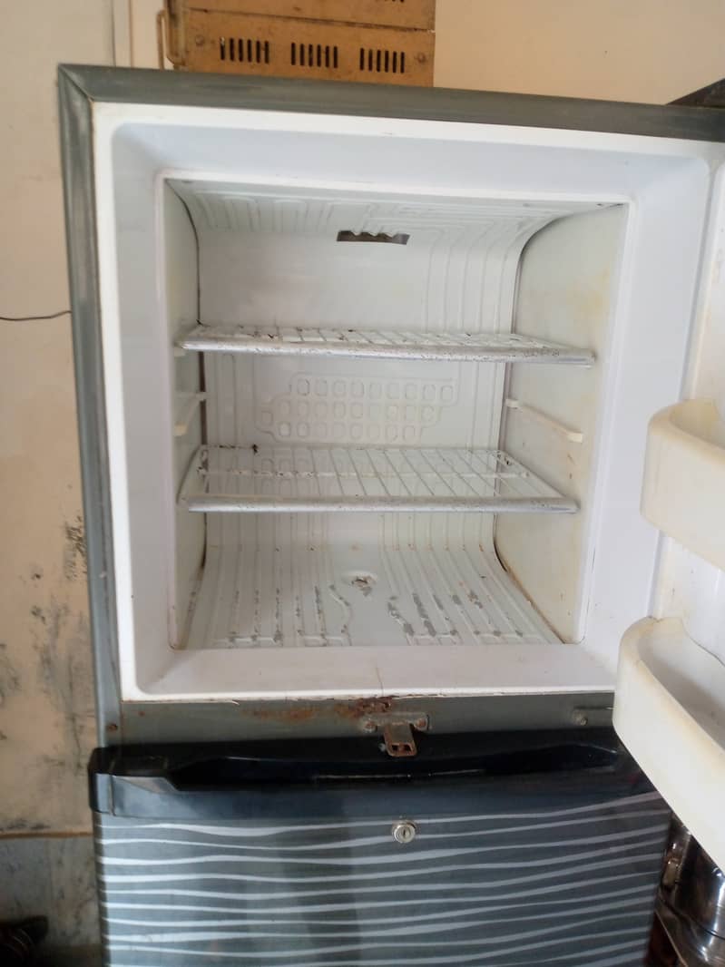 Orient refrigerator 5