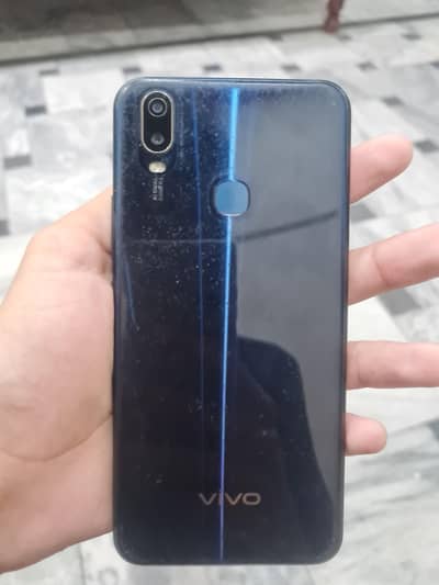 vivo y11 total geniun 10/9.5