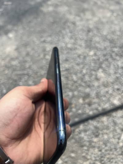 Iphone 11 pro max PTA Approve