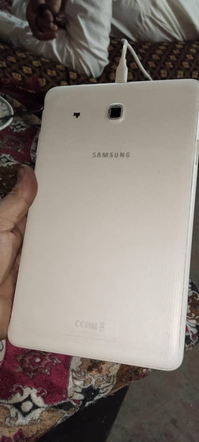 Samsung Galaxy tab e