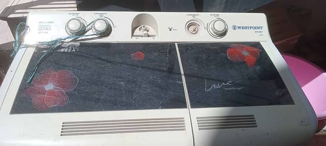 WASHING MACHINE & DRYER
