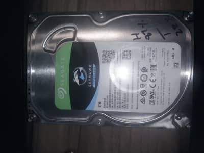 Seagate SkyHawk 1TB Surveillance Hard Drive – Excellent Condition