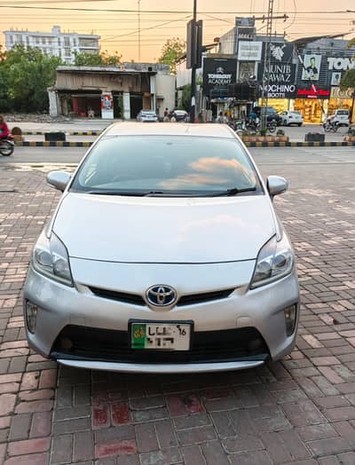 Toyota Prius 2012/2016 brand new