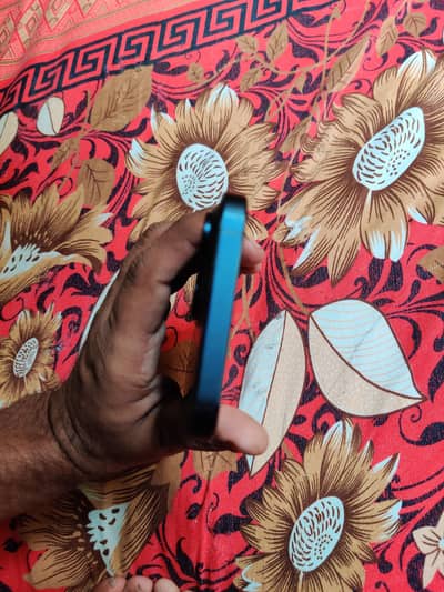 iPhone 15 pro 256 factory unlockednon pti  selld