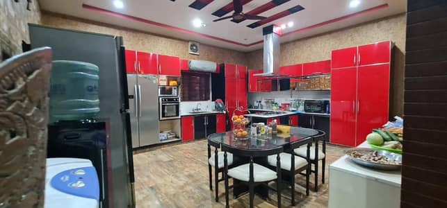 Canal road Abdullah Gardens 10 Marla duble kitchen for rent
