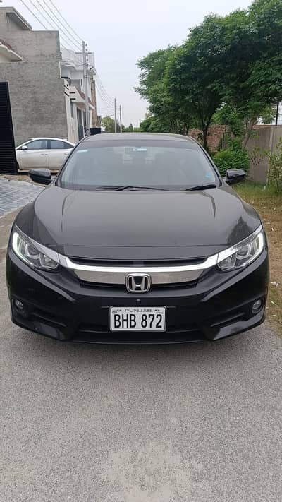 Honda Civic 2018 Red | Bumper to Bumper Genuine | 67,000 KM