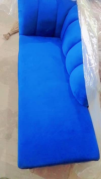 “Dewan Sofa Available – Elegant Design, Best Price”