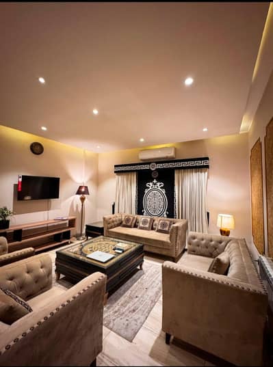 One bedroom luxury furnished apartment.