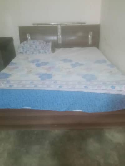 double bed argent sell Karna hai