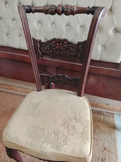 solid wood chiniyoti dining table