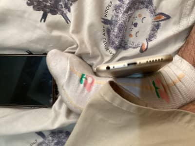 Iphone 6 98% battery health original battery factory unlock