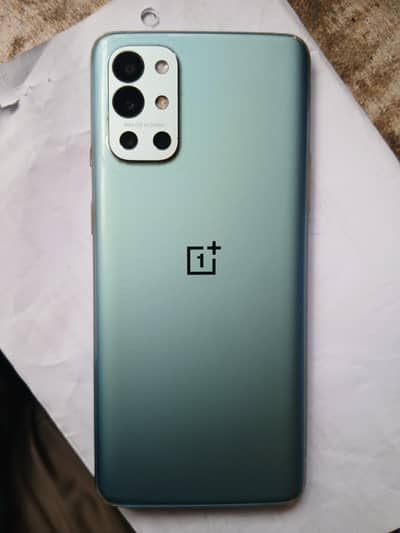 Oneplus 9R (lined)