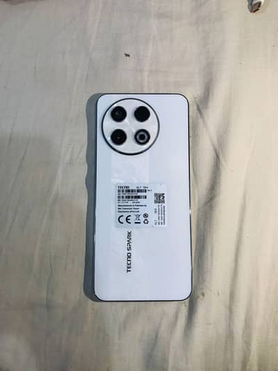 Tecno Spark 30 pro 8+8/128GB