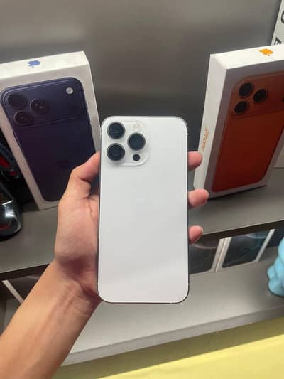 i Phone 8plus, 11,12,13,14,15 pro max on instalment Whatsap 3017395488