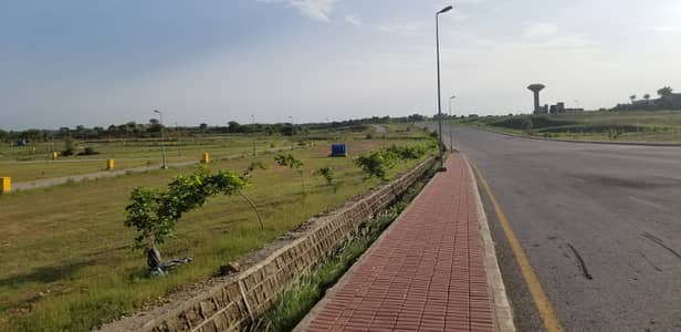 K Block 8 Marla Corner Residential Plot 716 Semi Develop Plot Near To Park And Masjid, Investor Opportunity