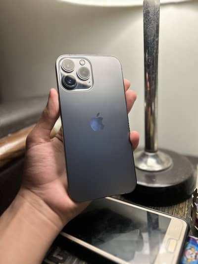 IPhone 13 Pro Max water pack