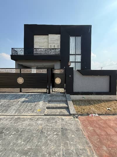 10 Marla 1.5 Story House for Sale Central Park Housing Scheme, Lahore