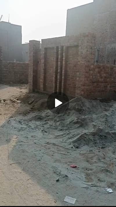 Al damam city 2 chak road (4 mara 1/12 sarsai