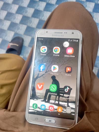 samsung Galaxy j 7