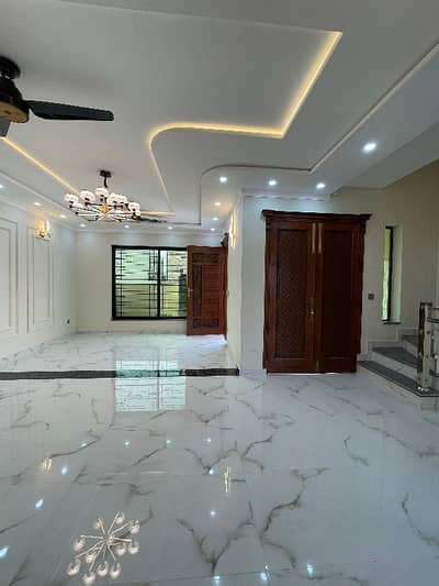 5 Marla Ultra Modern Designer House Available for Sale