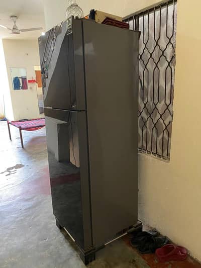 Haier fridge for sale Medium Size