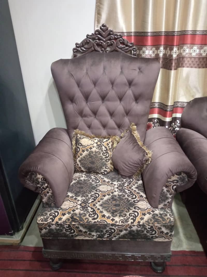 7 Seater Sofa Set. 0